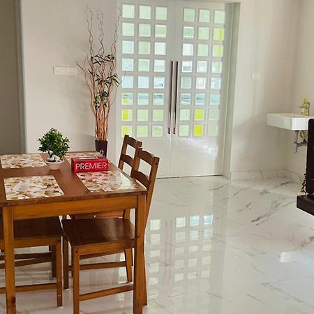 Rajamandiram 3Bhk Ac Apartment In Trivandrum Central Thiruvananthapuram Kültér fotó